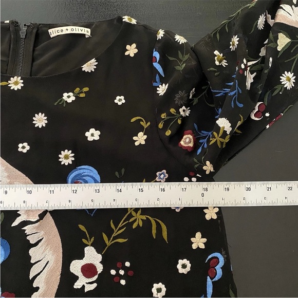 Alice + Olivia Eleonora Dress M Silk Embroidered Floral Bird Flare Sleeve Fairy - Picture 14 of 16